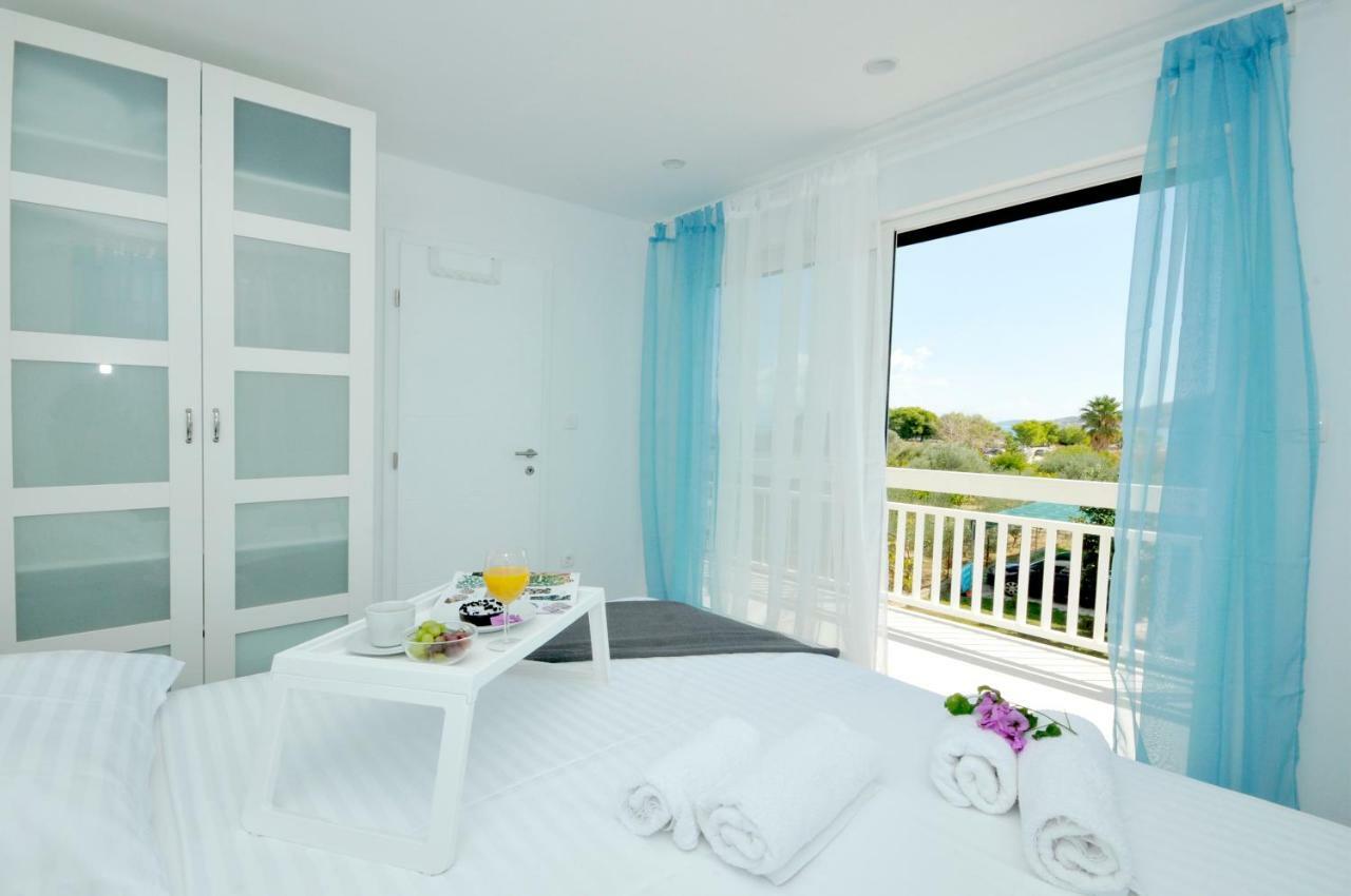 Apartmani Olive Traù Esterno foto