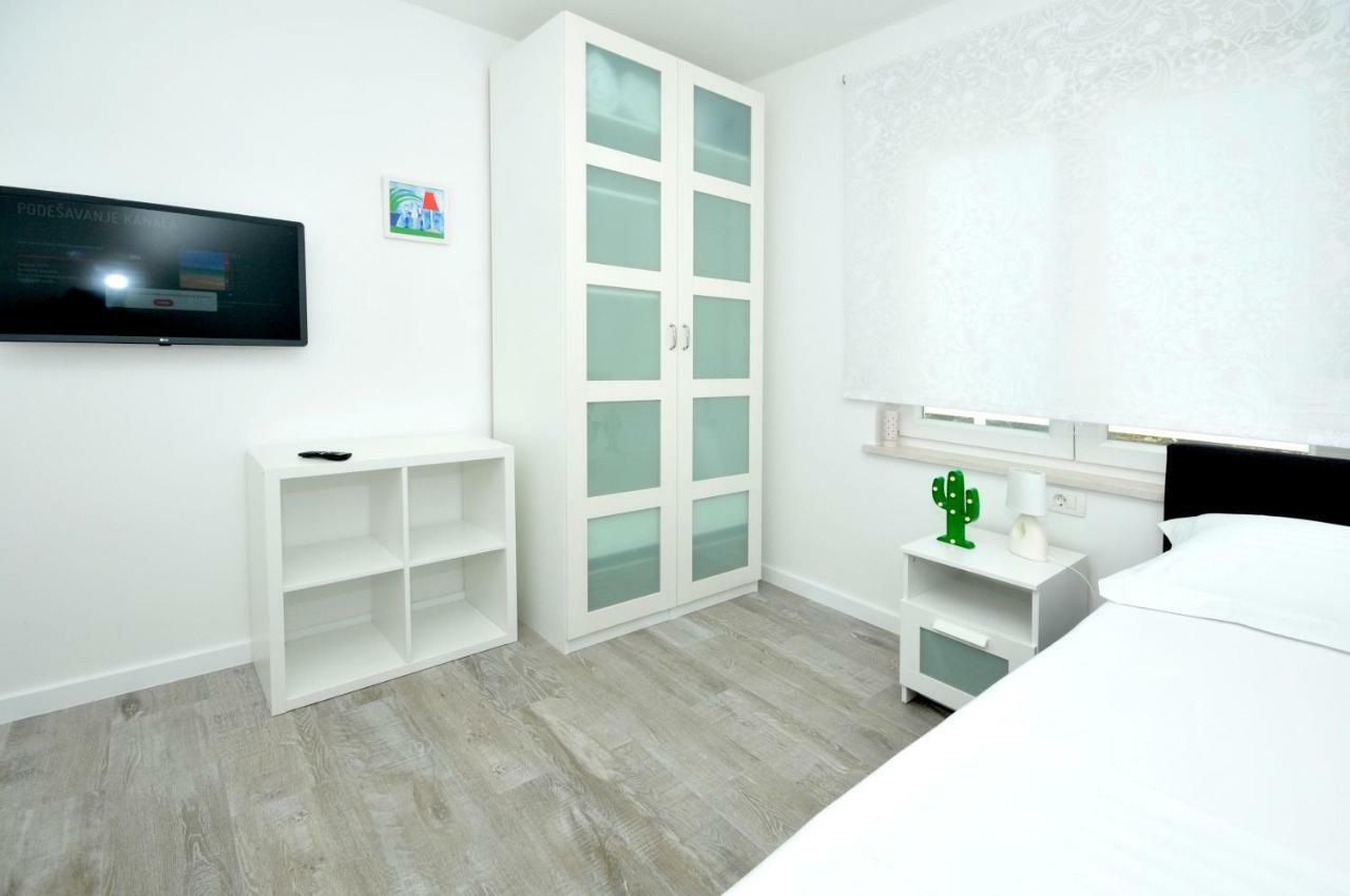 Apartmani Olive Traù Esterno foto