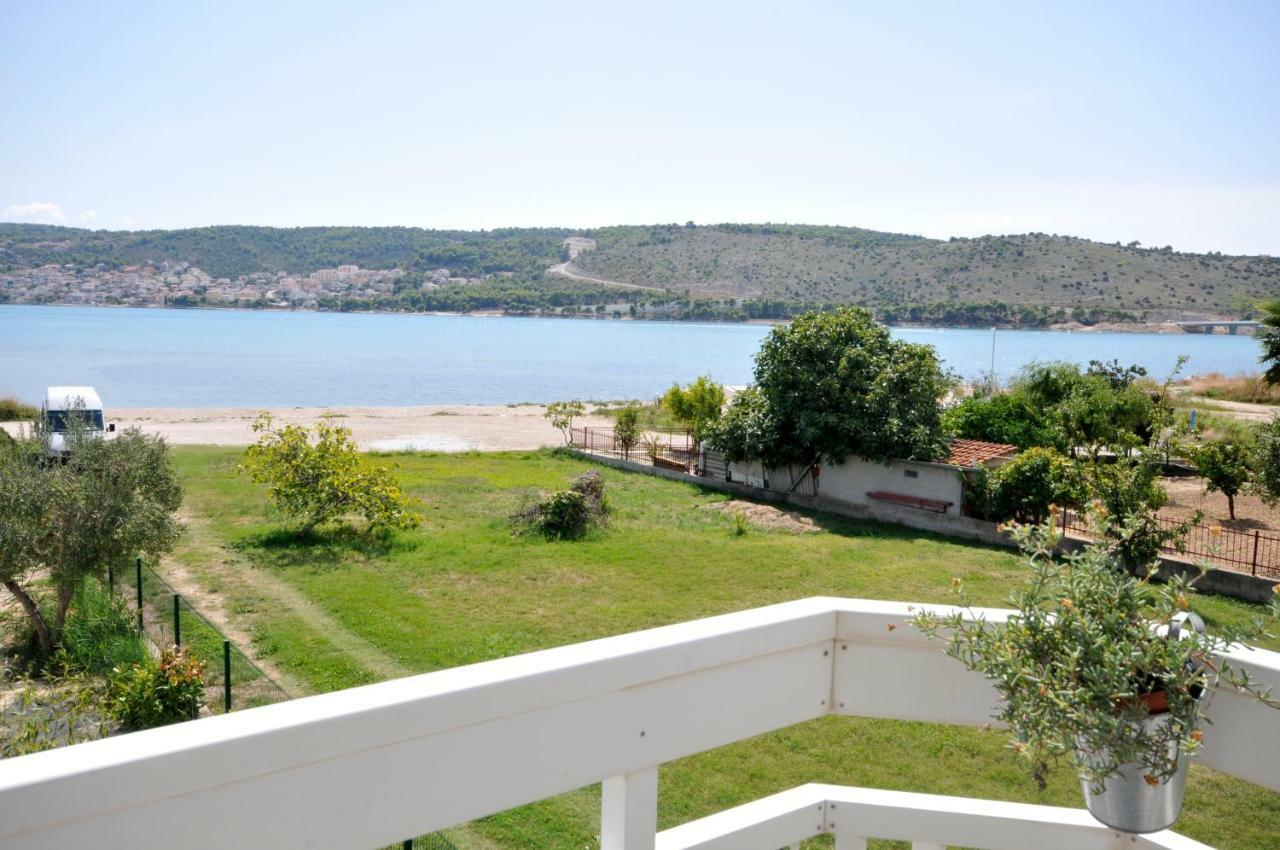 Apartmani Olive Traù Esterno foto