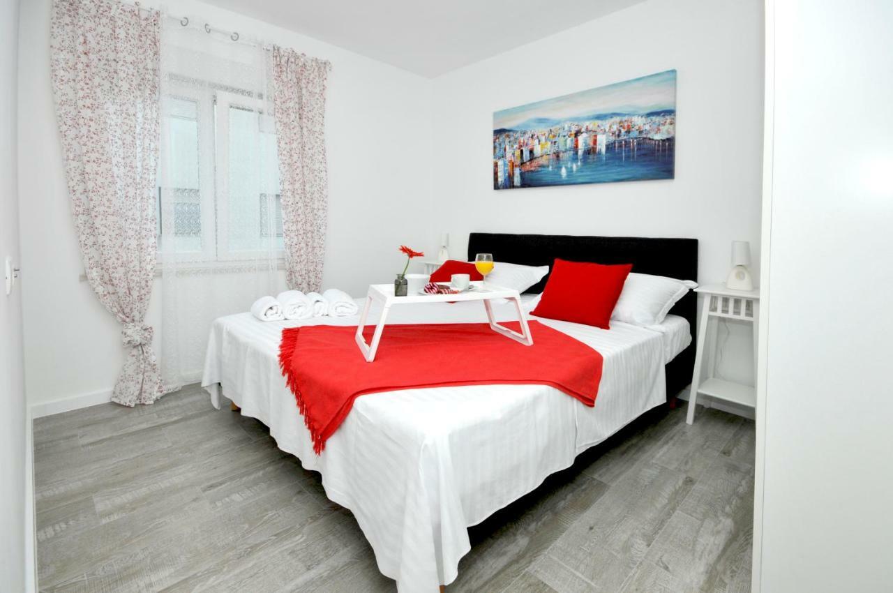 Apartmani Olive Traù Esterno foto